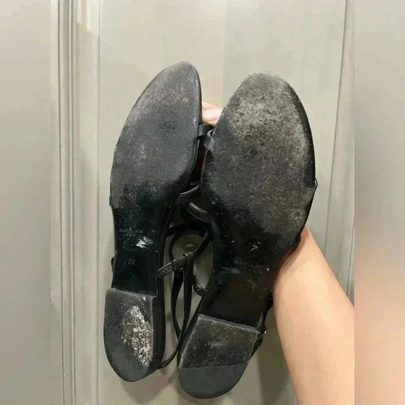 *Authentic* YSL Cassandra sandals in smooth  leather - Picture 6 of 7